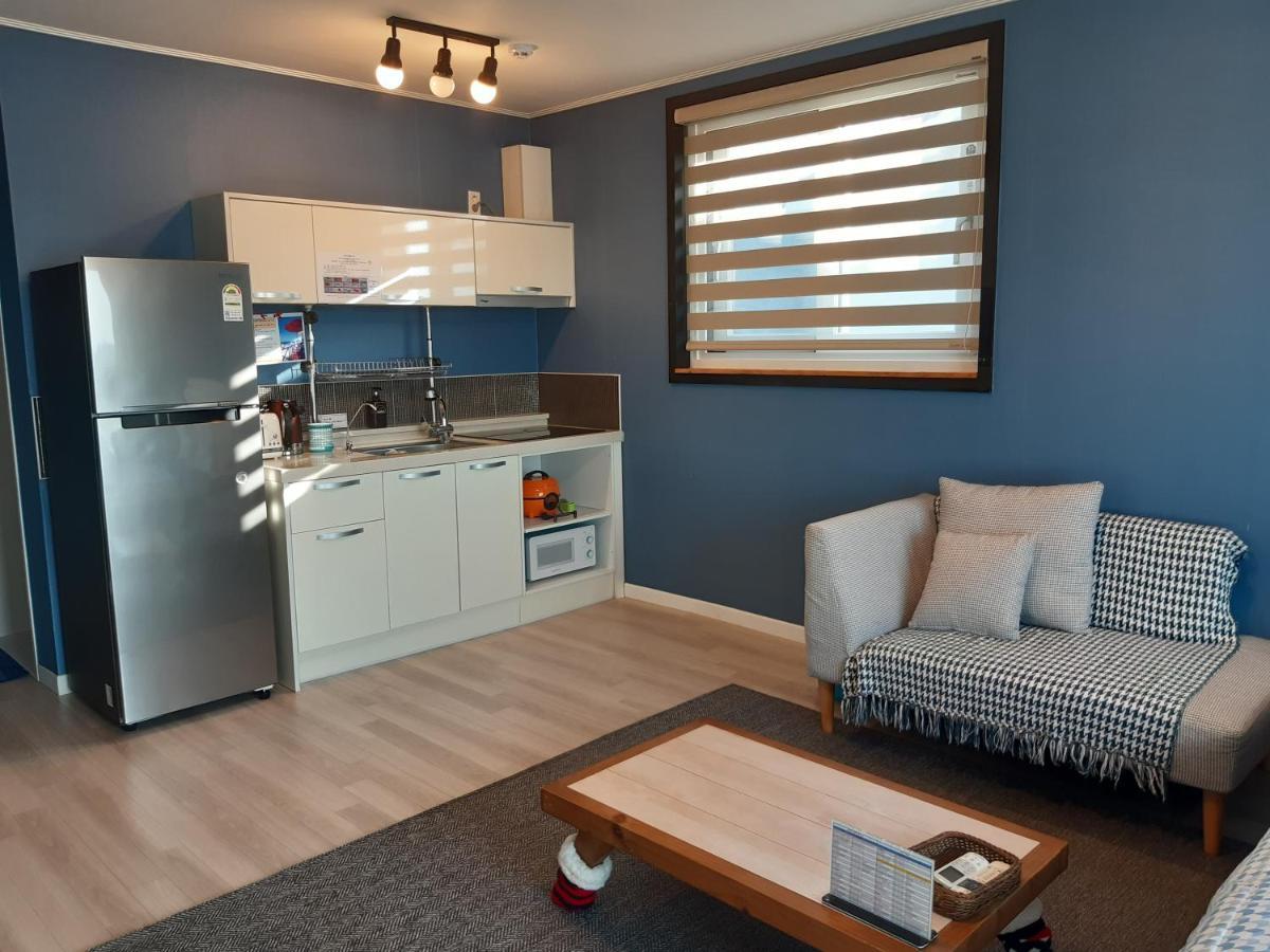 Jeju Gaviota Pension Екстериор снимка