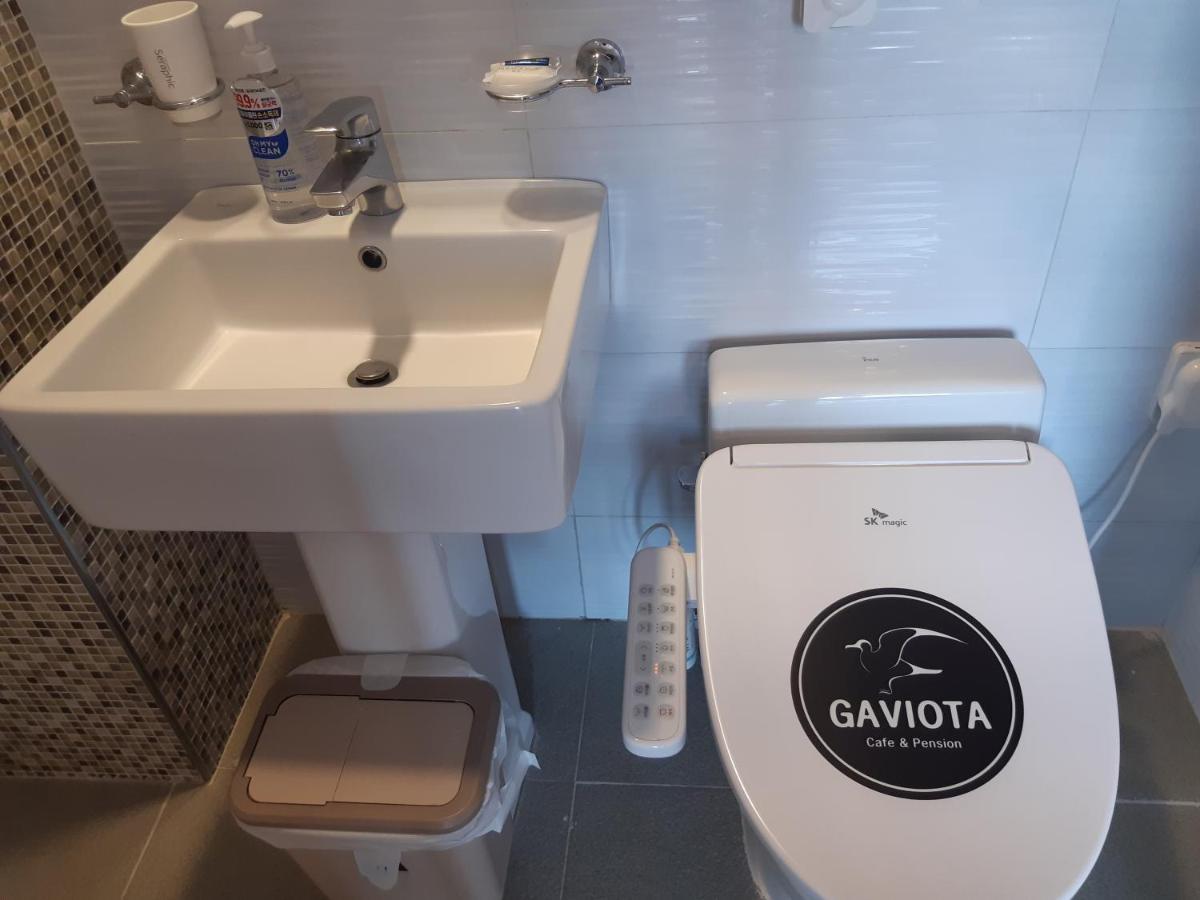 Jeju Gaviota Pension Екстериор снимка